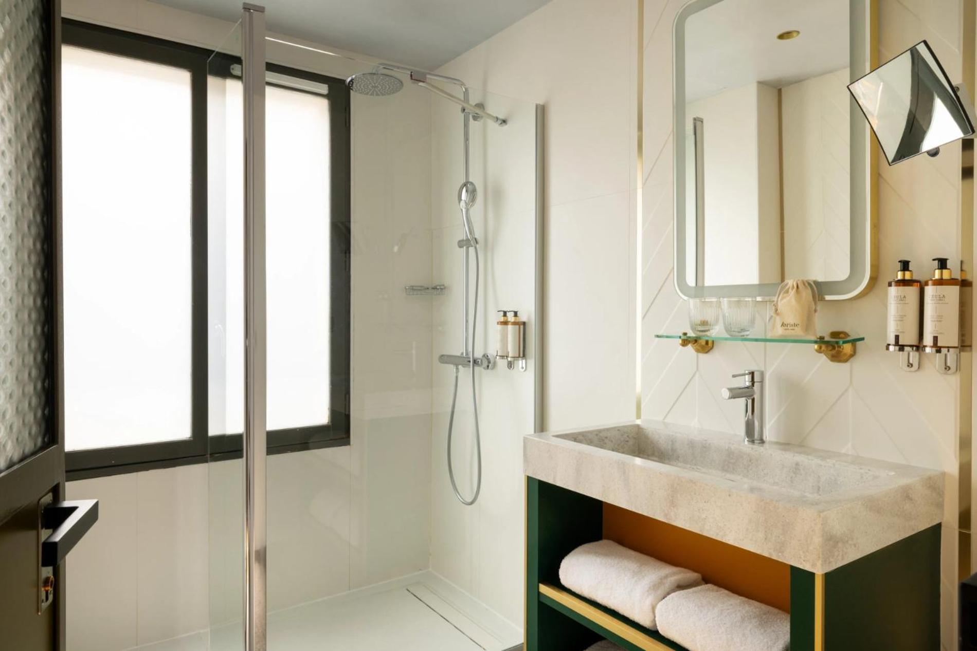 Chambre Deluxe Double ou Lits Jumeaux