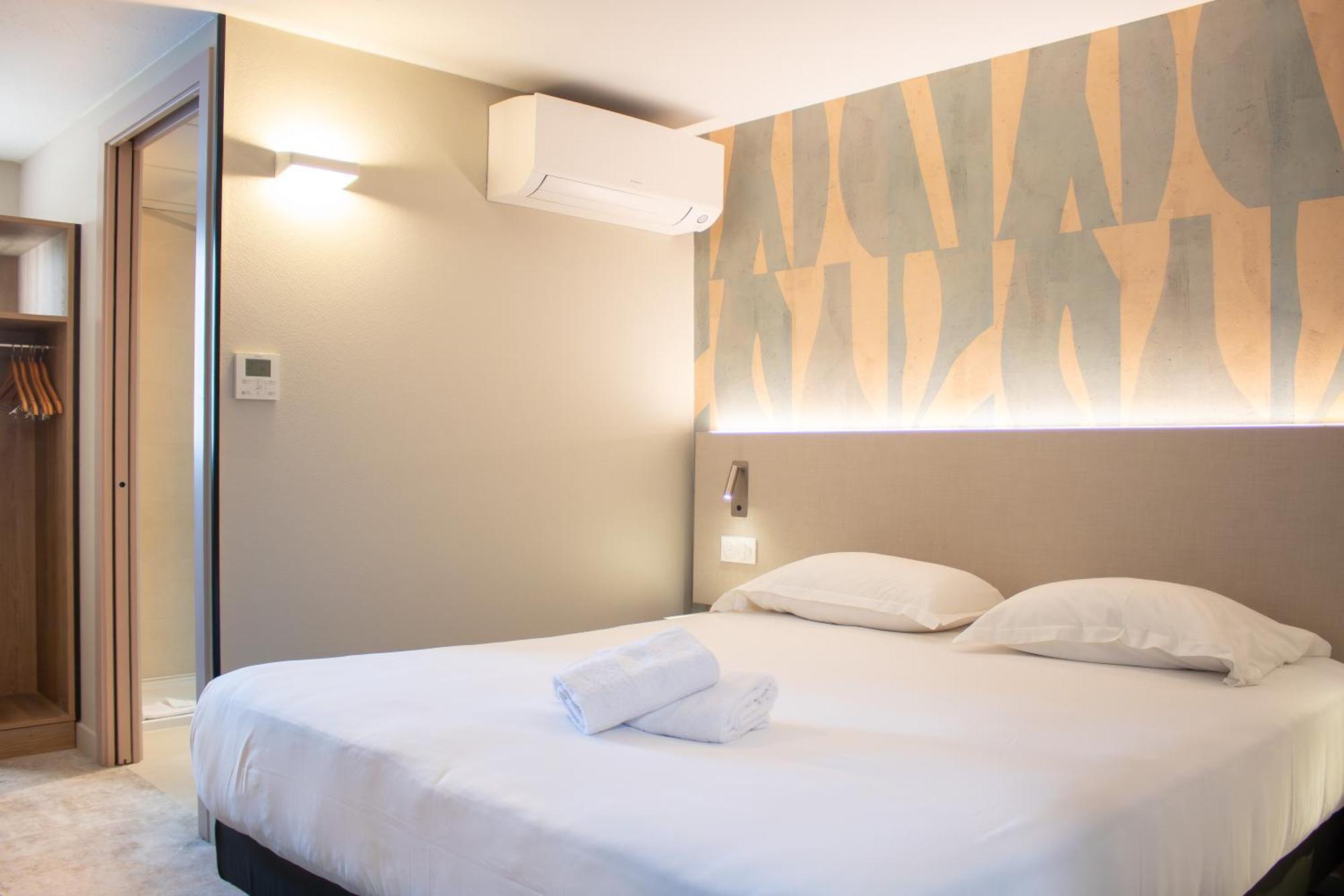 Double Room,1722914170:JPEG