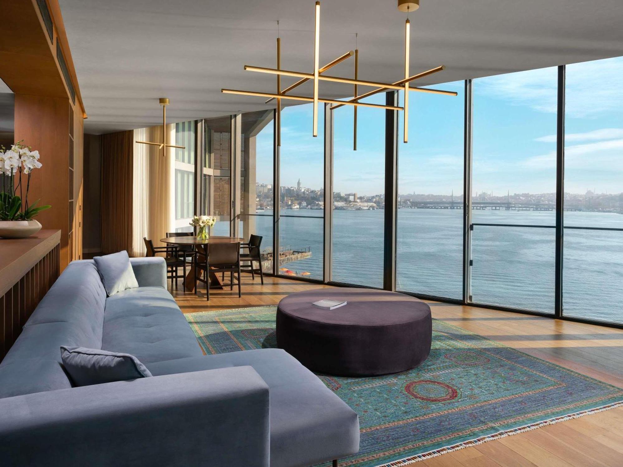 Suite Terrasse Duplex 1 Chambre avec Service de Majordome - Vue sur Mer