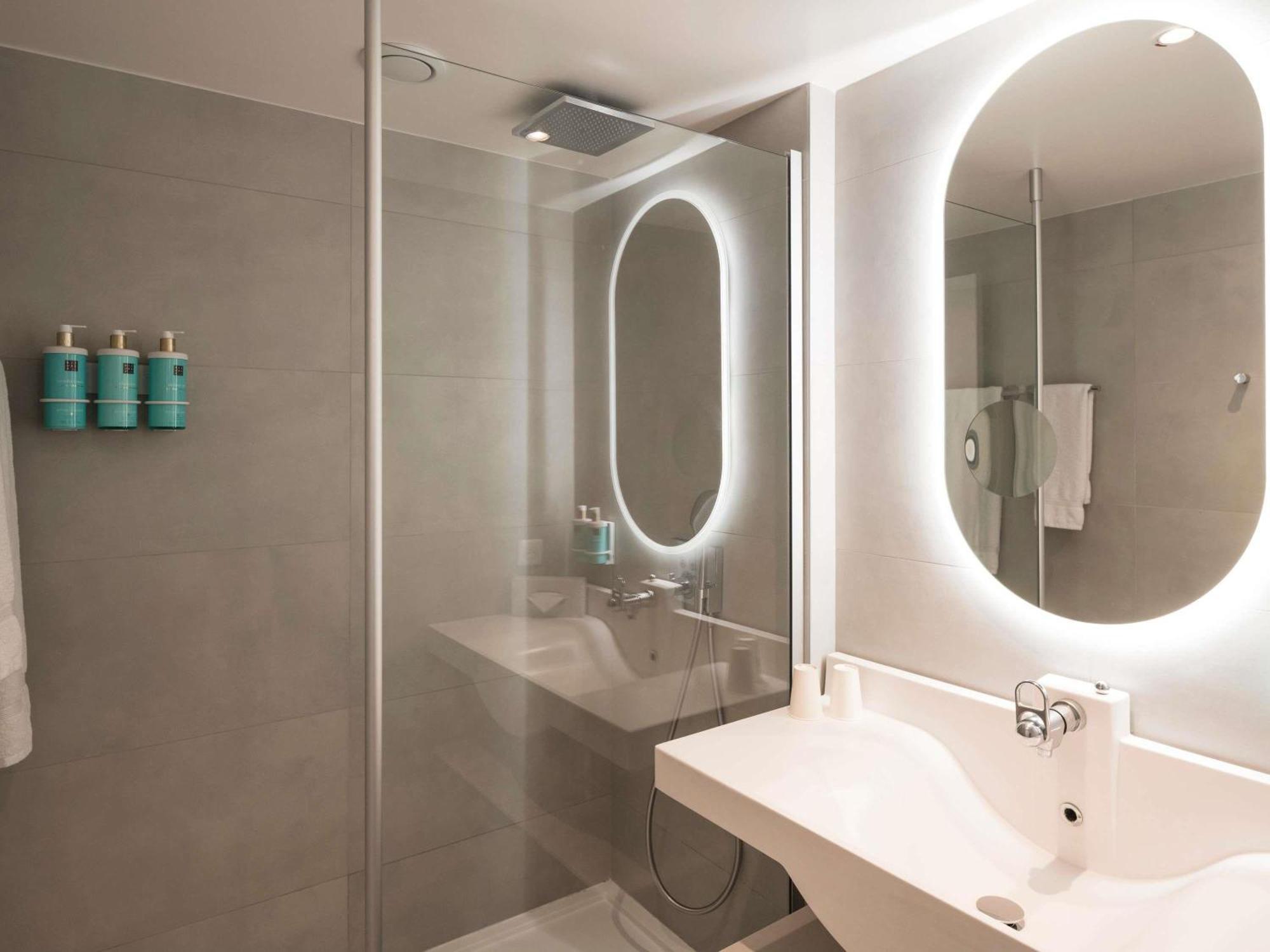 Chambre Lit King-Size Exécutive avec Vue sur le Lac