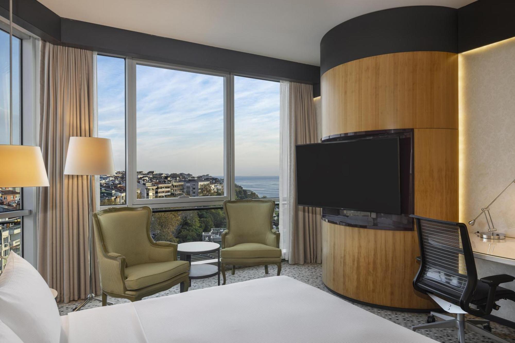 Chambre King Deluxe- Vue Partielle sur Mer