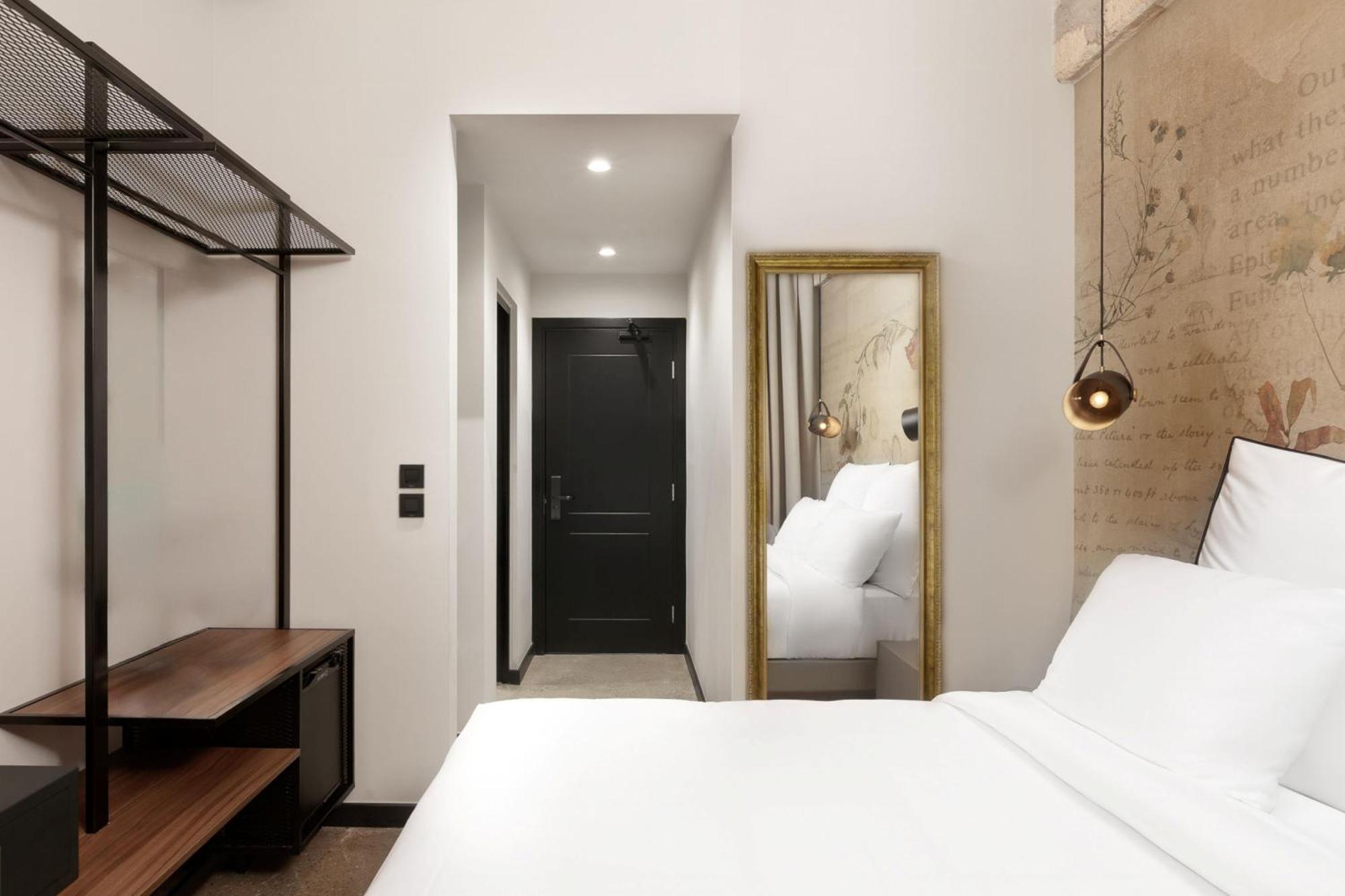 Chambre Lit Queen-Size Deluxe avec Balcon