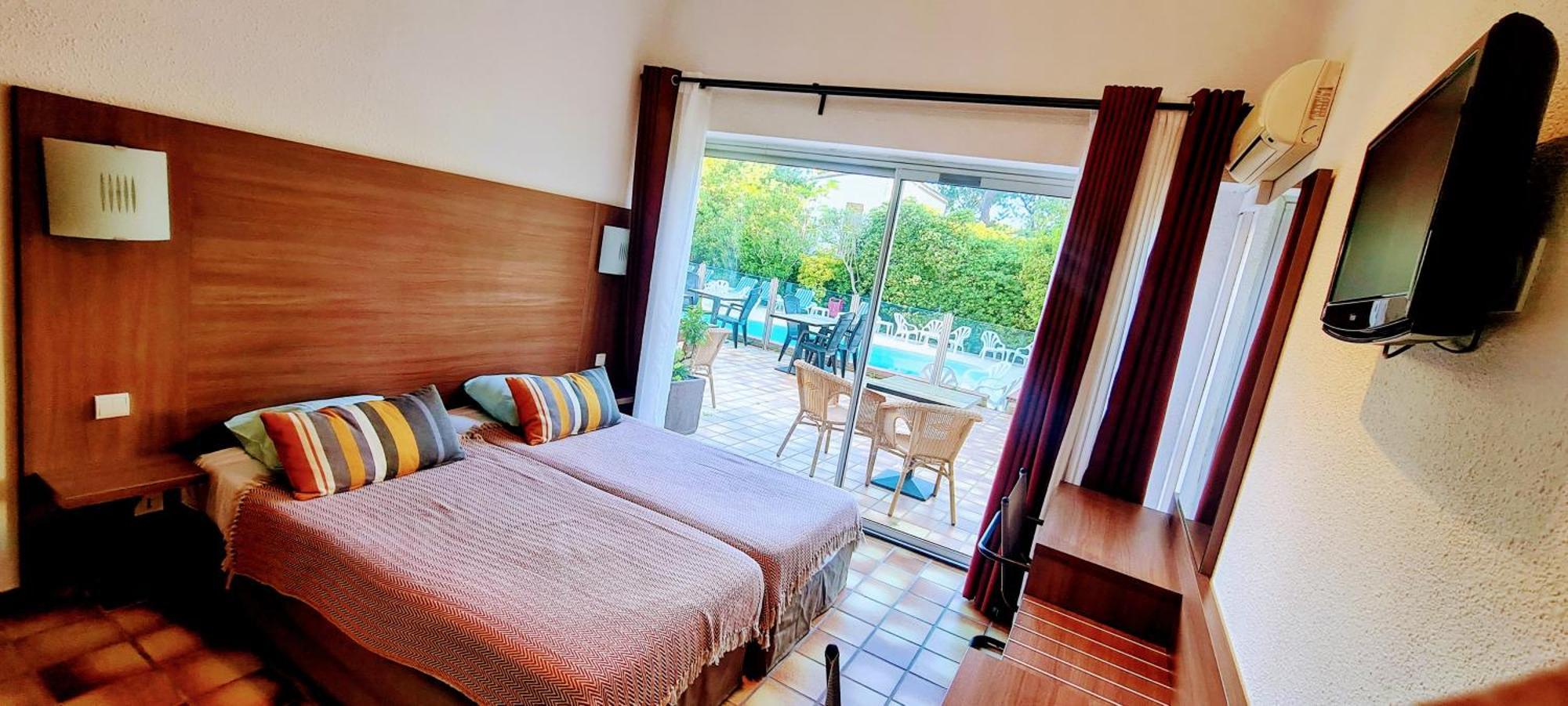 Standard Twin Room,1756395595:JPEG