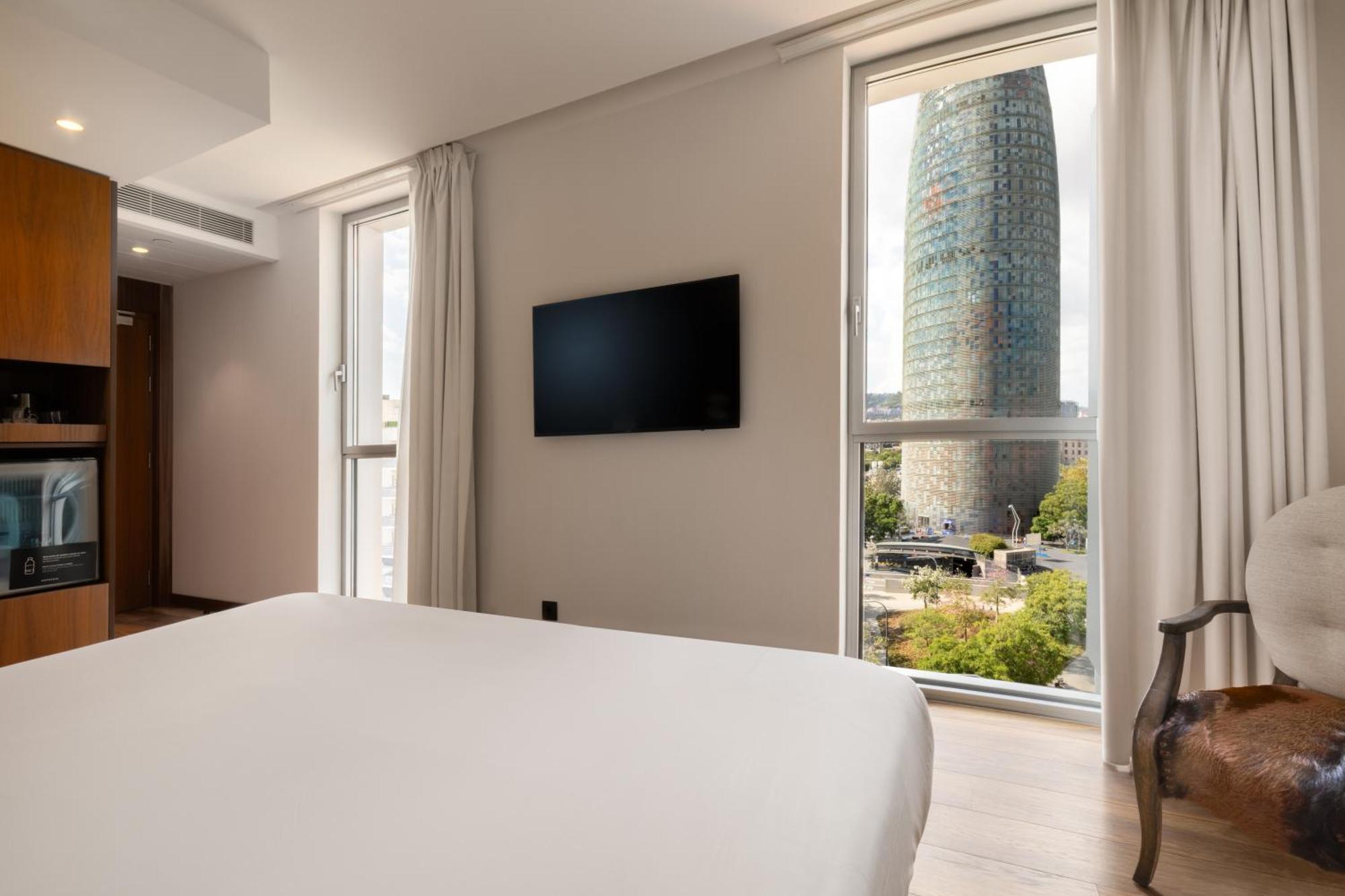 Chambre Double - Vue sur Tour Glòries