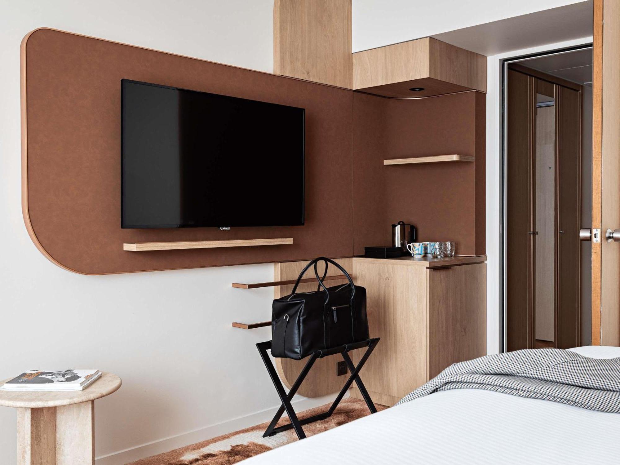 Chambre Supérieure avec Lit King-Size et Canapé-Lit Enfant