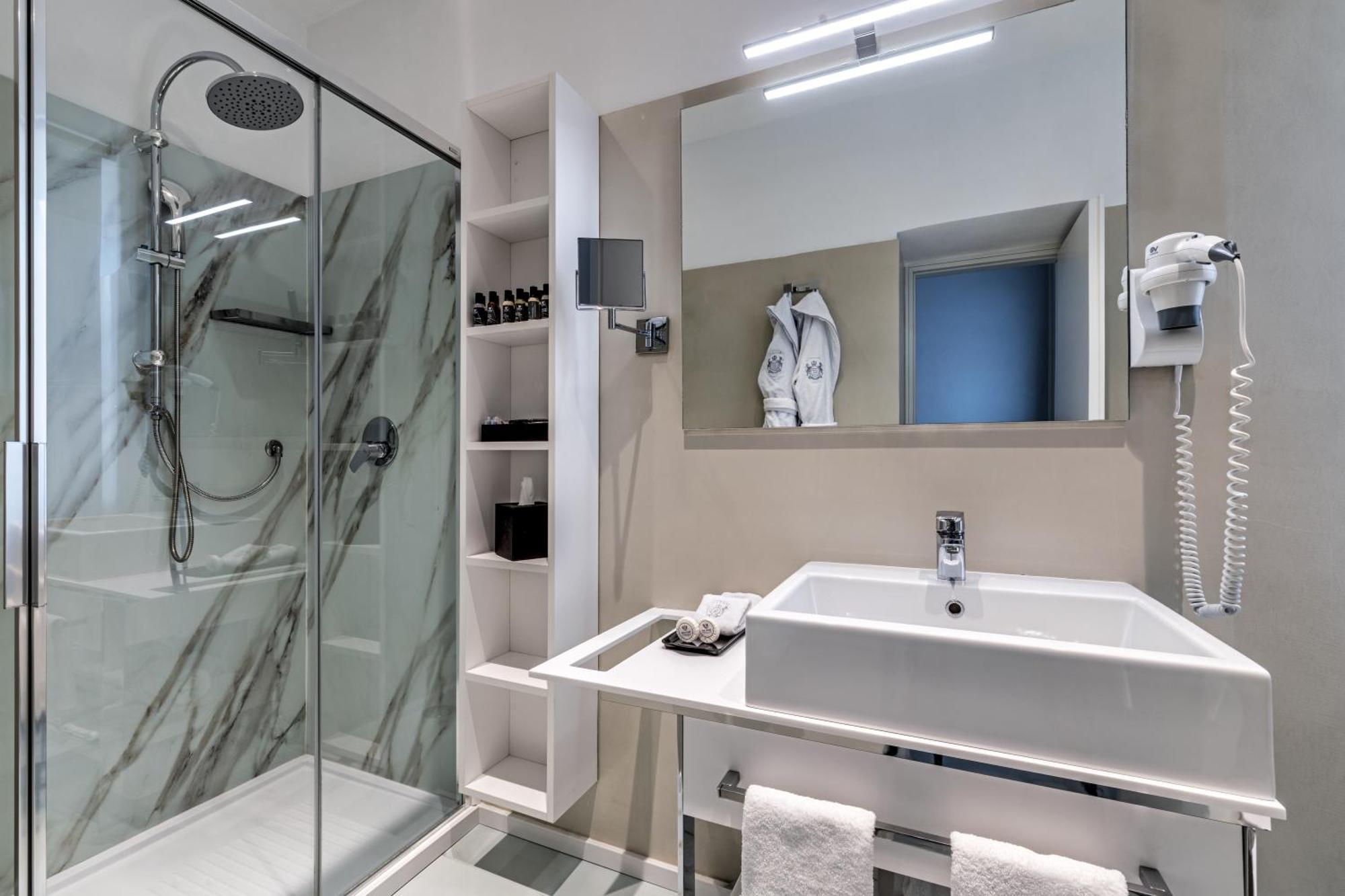 Standard Triple Room,1771498980:JPEG