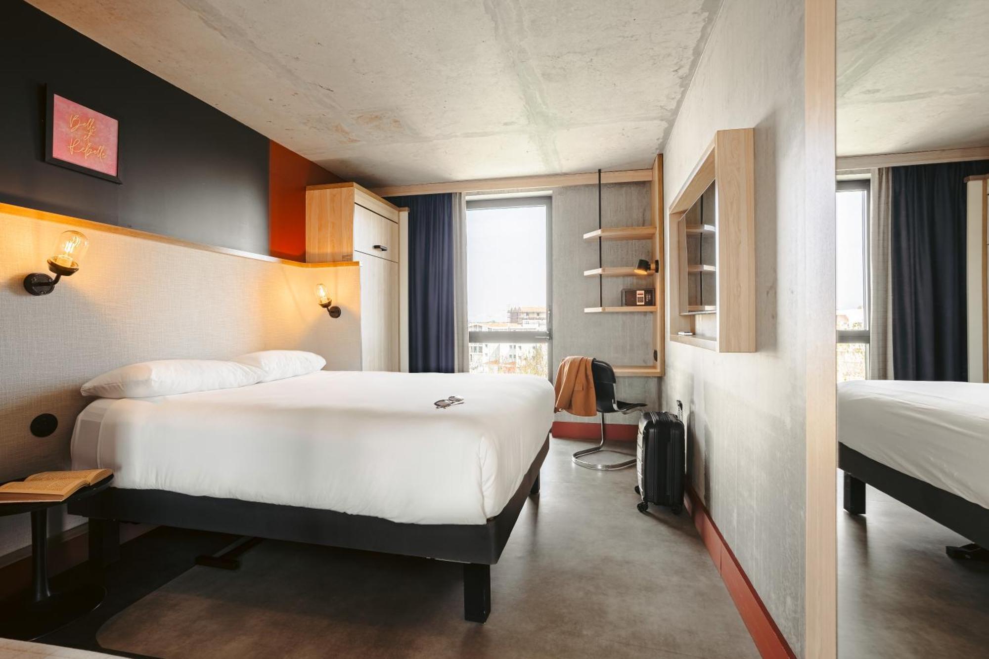 Superior Room One Double Bed One Single Bed Balcony,1771326122:JPEG