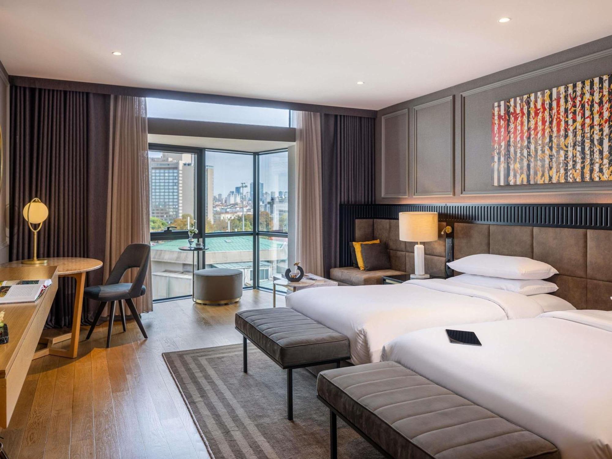 Suite Junior Lit King-Size avec Accès au Club Millésime