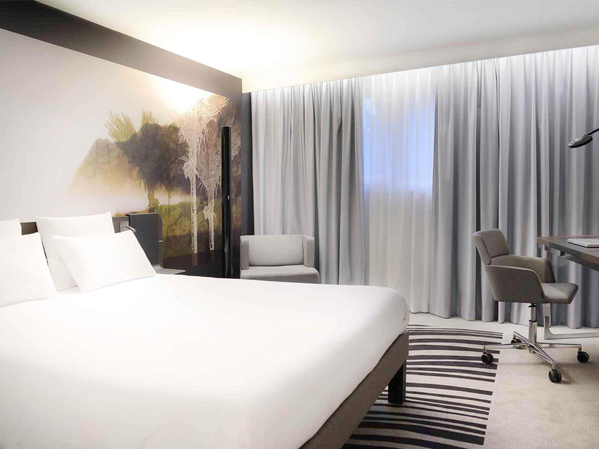 Chambre Lit Queen-Size Exécutive avec Canapé-Lit Simple