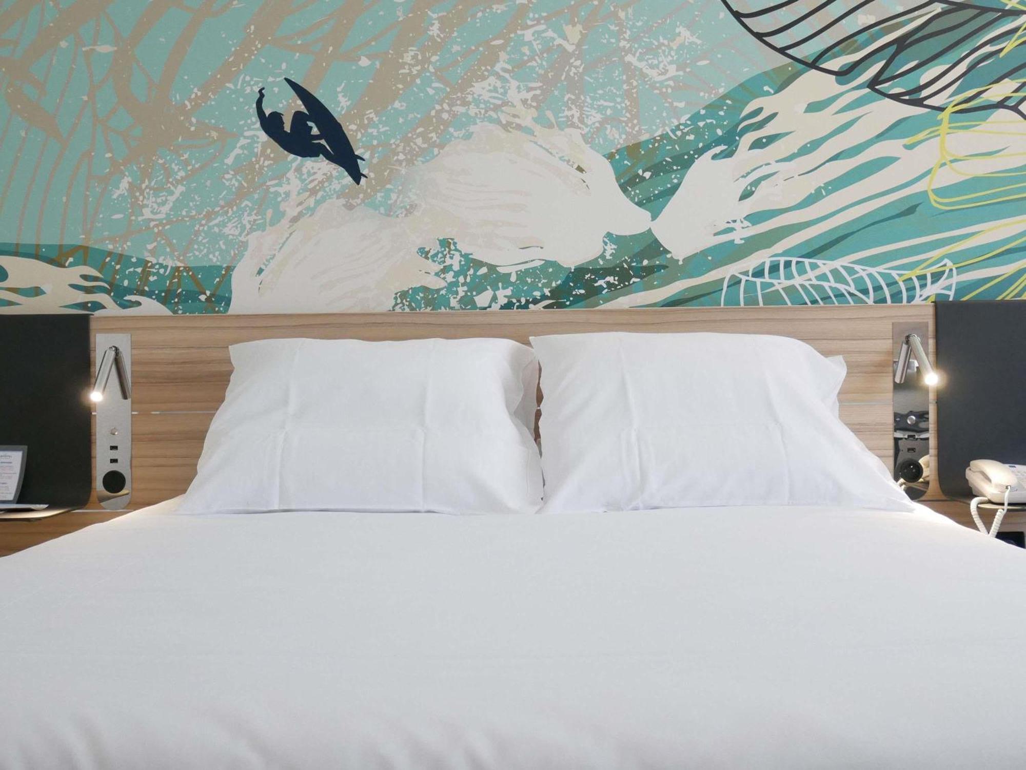 Chambre Supérieure avec 1 Lit Double et Canapé