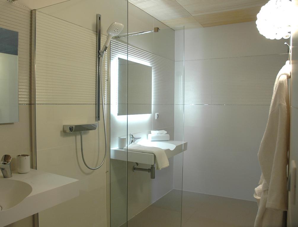 Chambre Lit King-Size avec Baignoire Spa