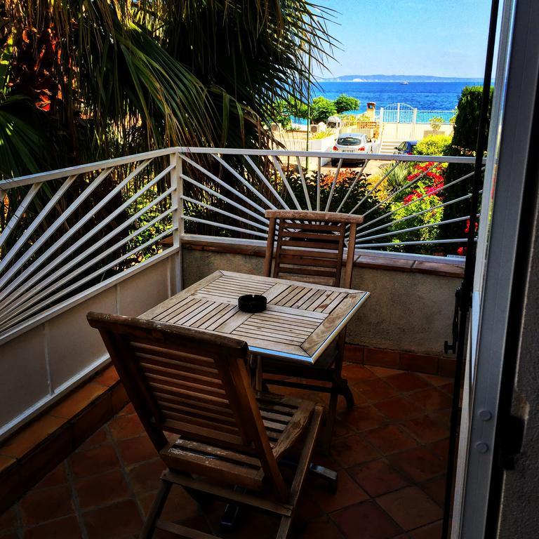 Chambre Familiale - Vue Latérale sur Mer