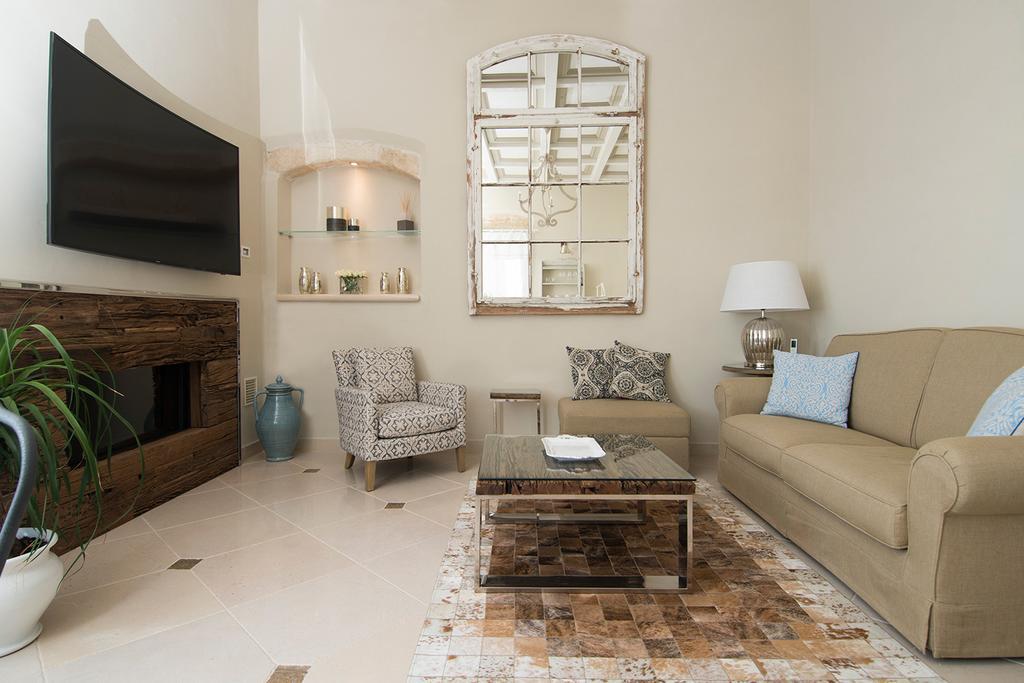 Suite avec Terrasse - Bâtiment Séparé