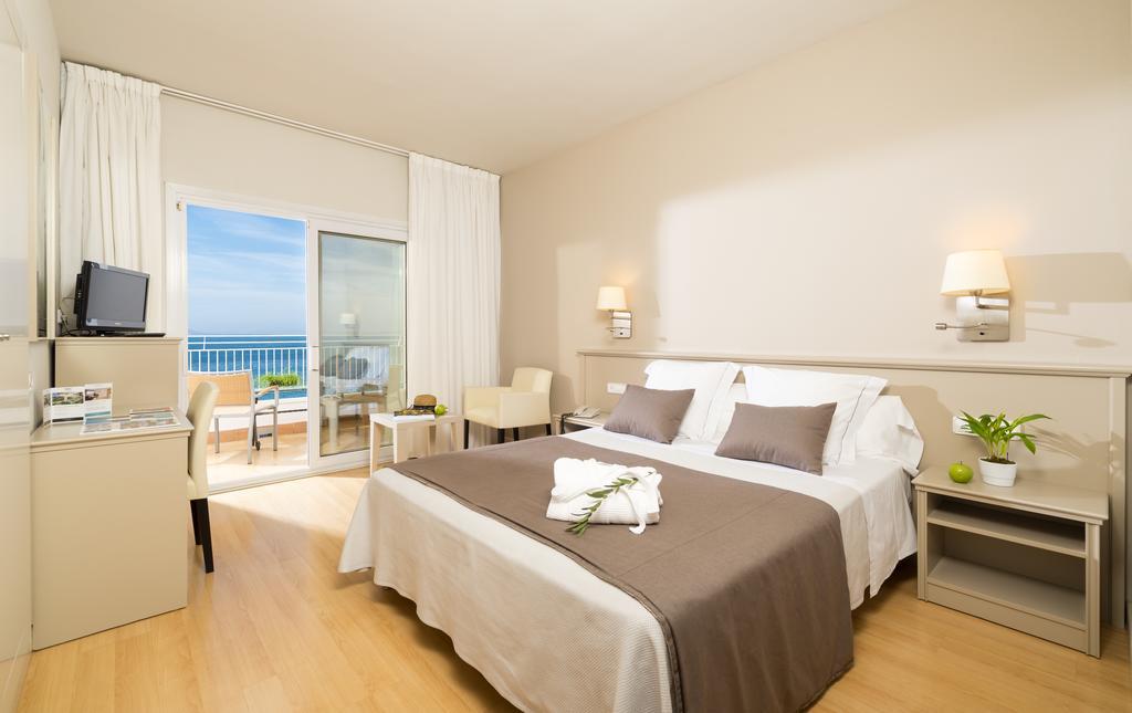 Chambre Double ou Lits Jumeaux - Vue sur Mer