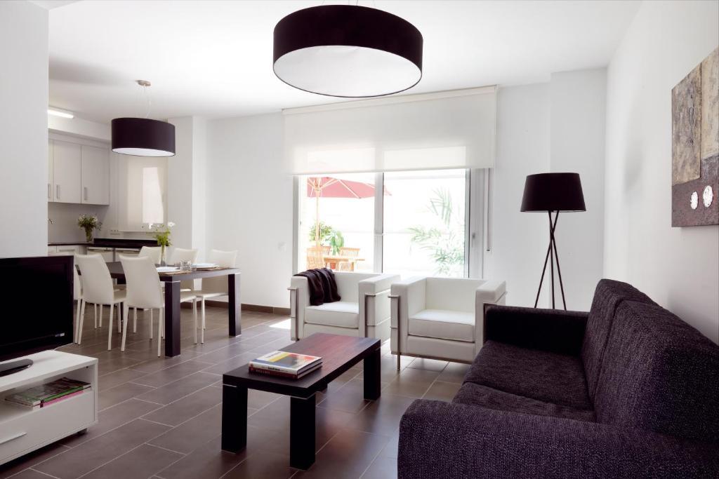 Appartement 3 Chambres Duplex avec Terrasse (3-6 Adultes)