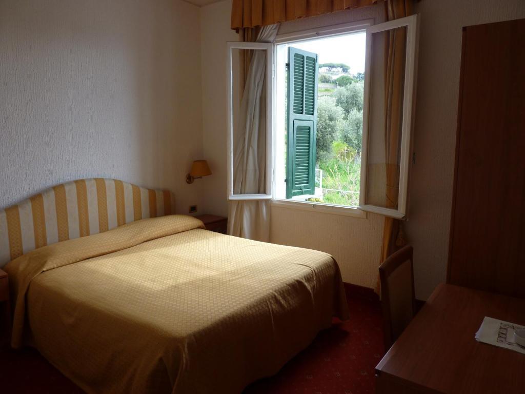 Chambre Double ou Lits Jumeaux Économique