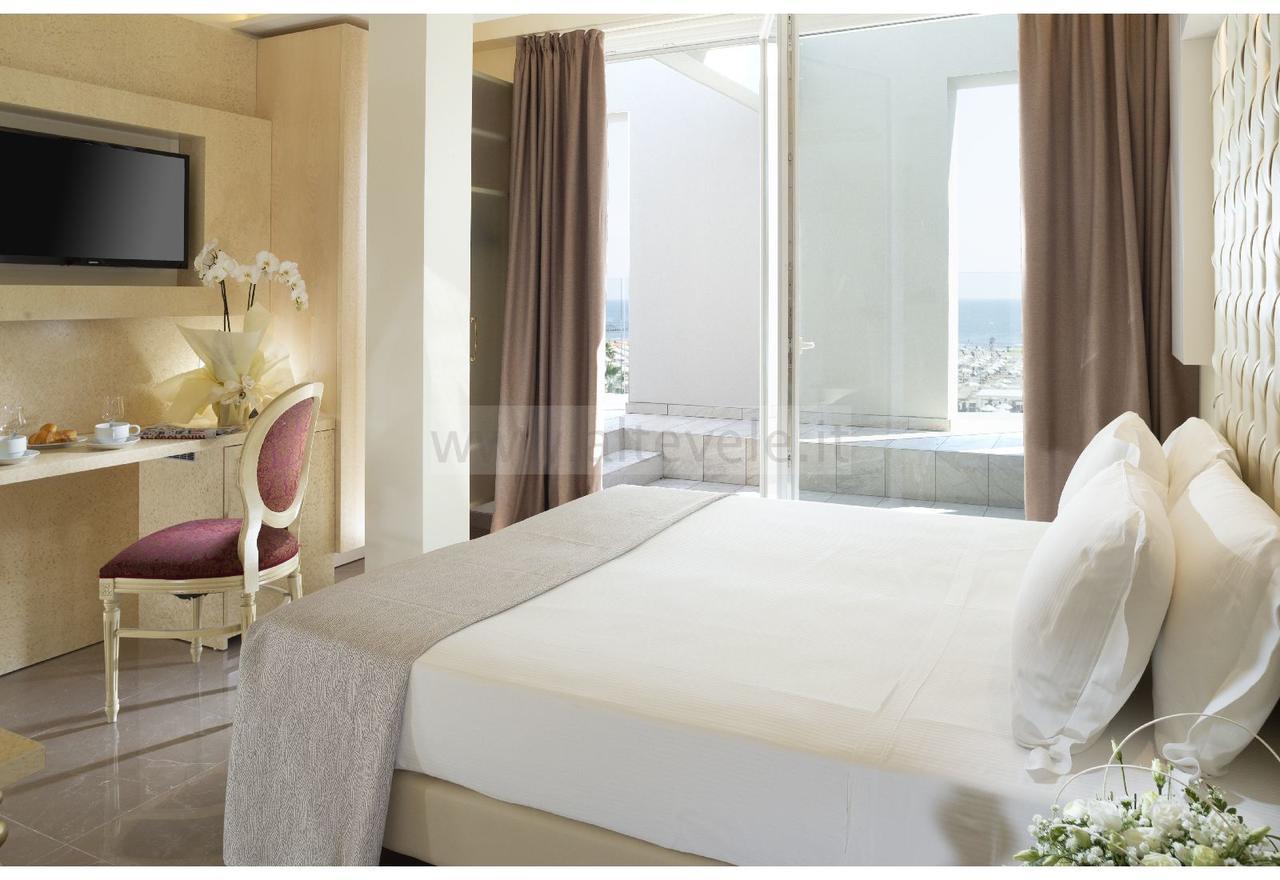 Chambre Adriatique avec Baignoire Spa Extérieure