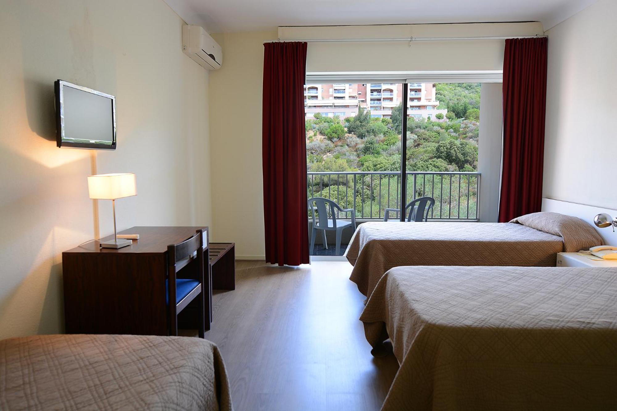 Chambre Triple - Vue Maquis