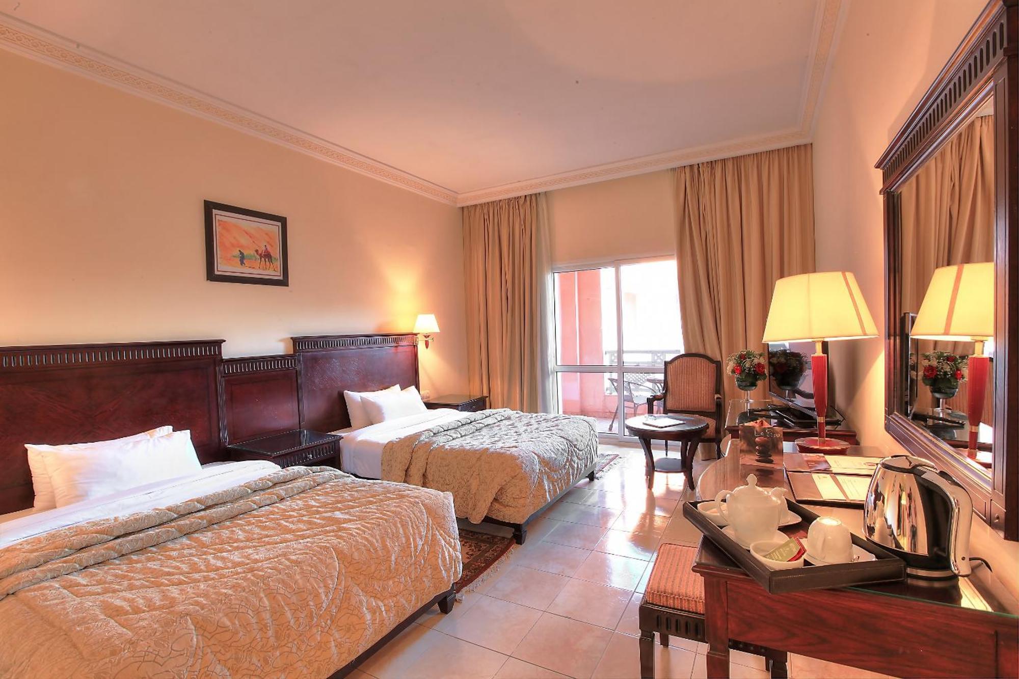Twin Room,1532688358:JPEG