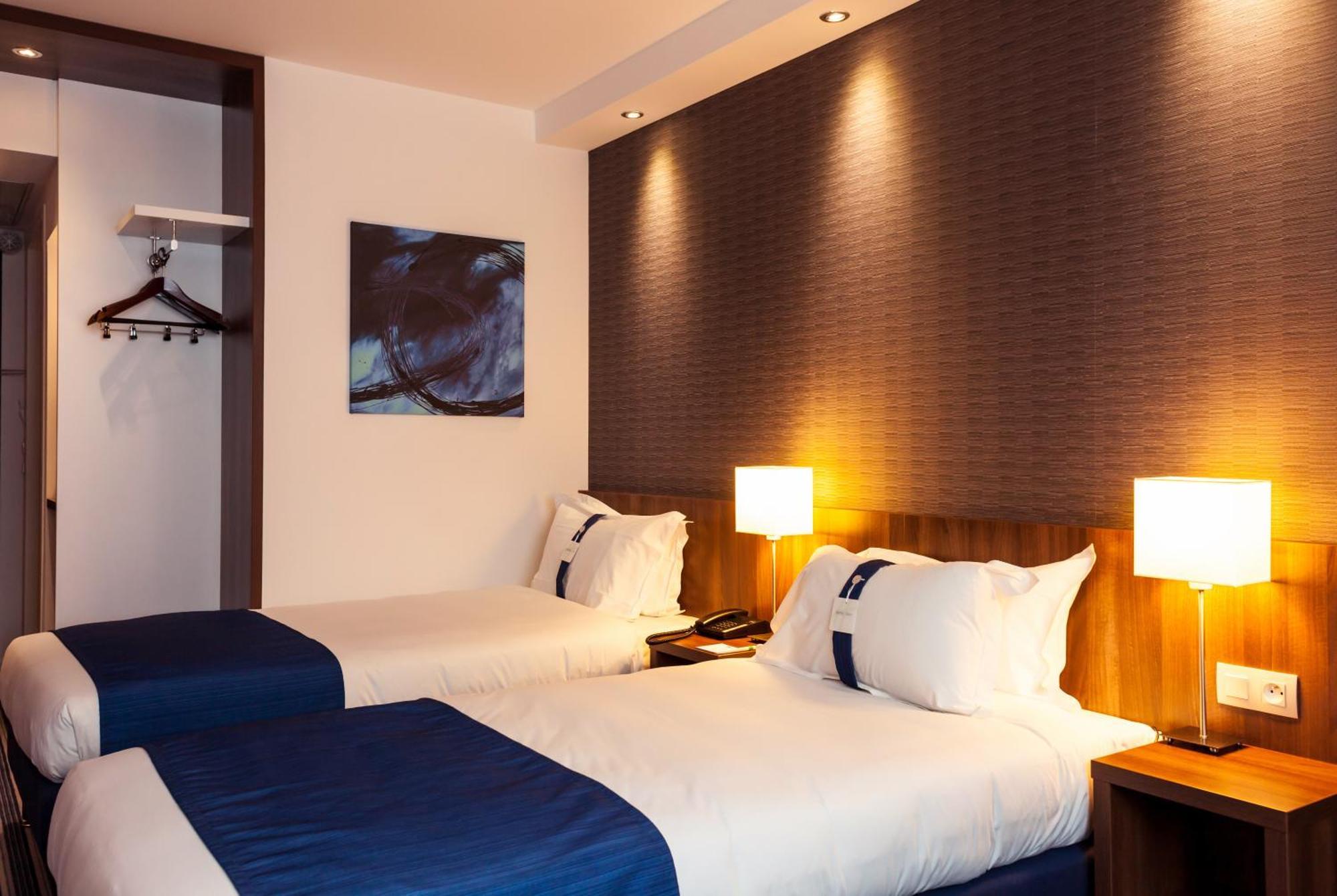 Chambre Standard avec Petit-Déjeuner Gratuit