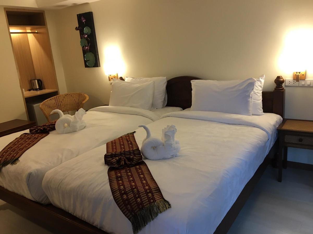 Superior Double or Twin Room,726715510:JPEG