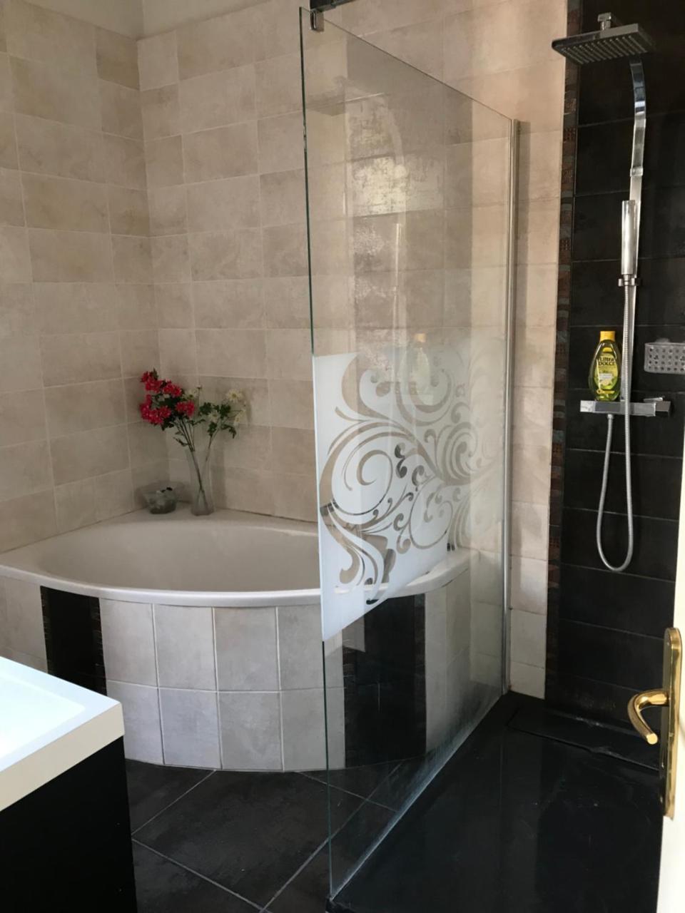 Chambre Quadruple avec Baignoire