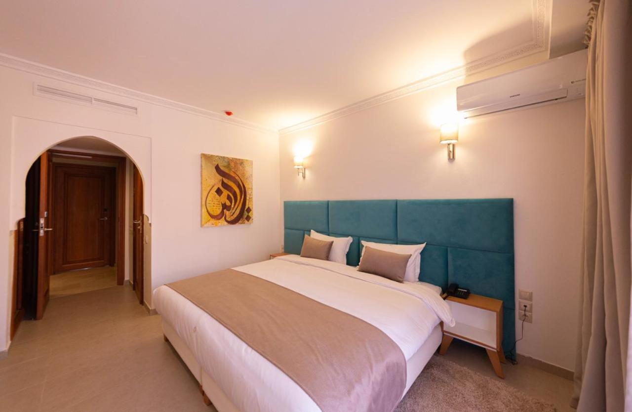 Deluxe Double Room,955937716:JPEG