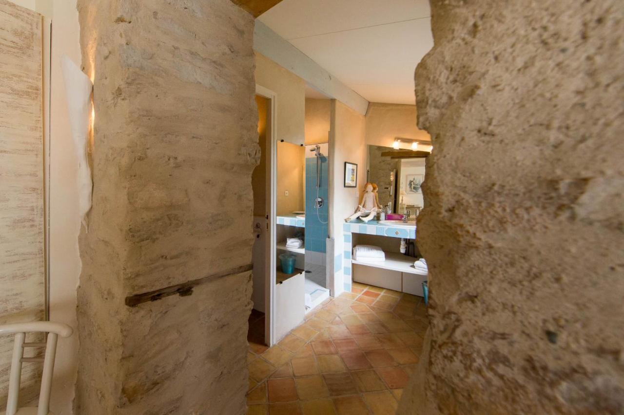 Two-Bedroom House,949621399:JPEG