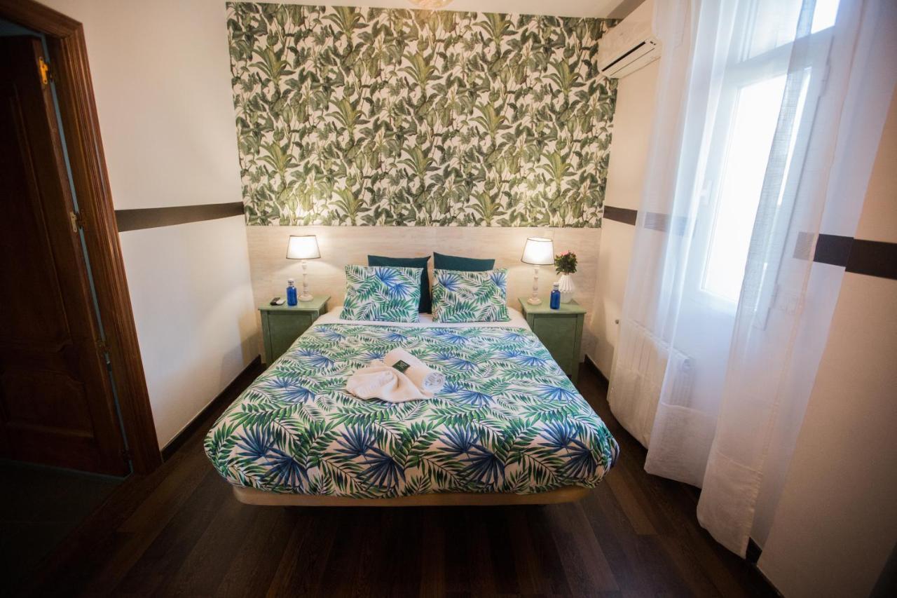 Single Room,960158611:JPEG