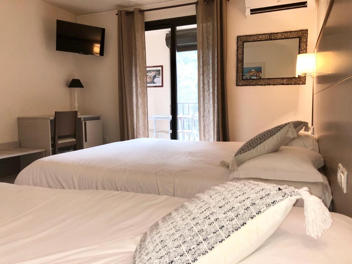 Double Room Balcony or Terrace,967929304:JPEG