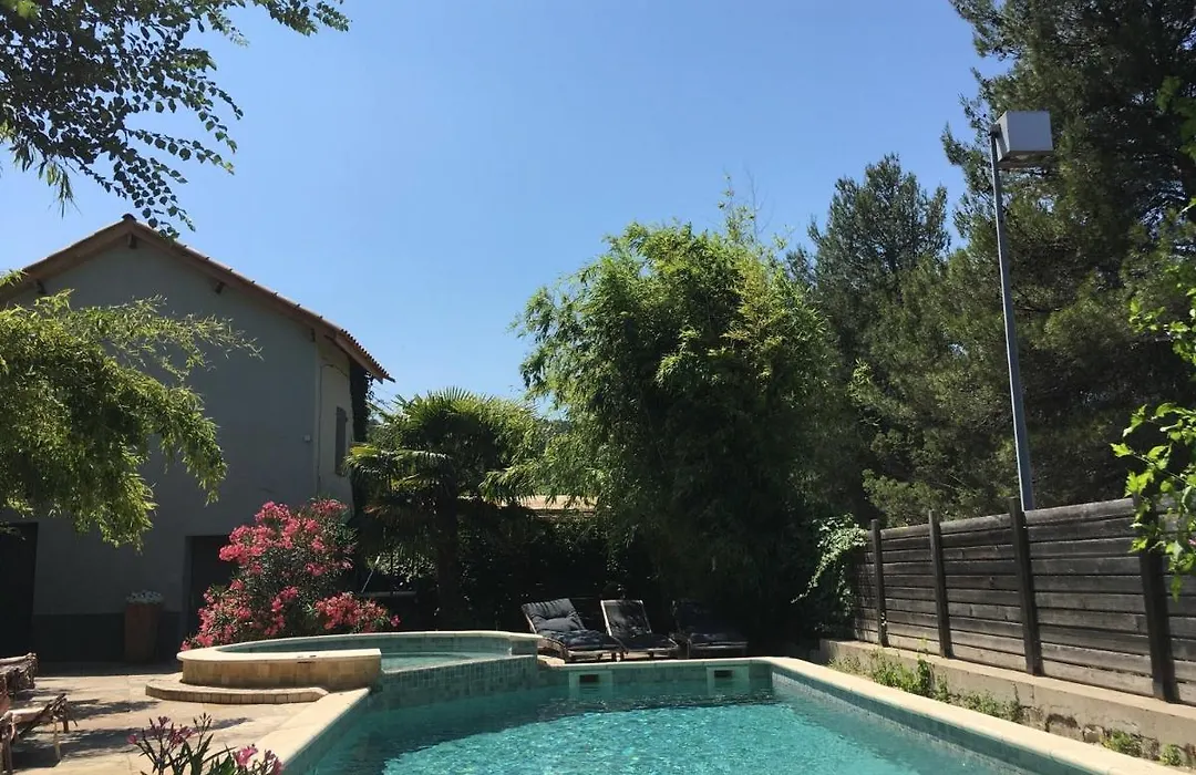 Hôtel la Fête en Provence-1