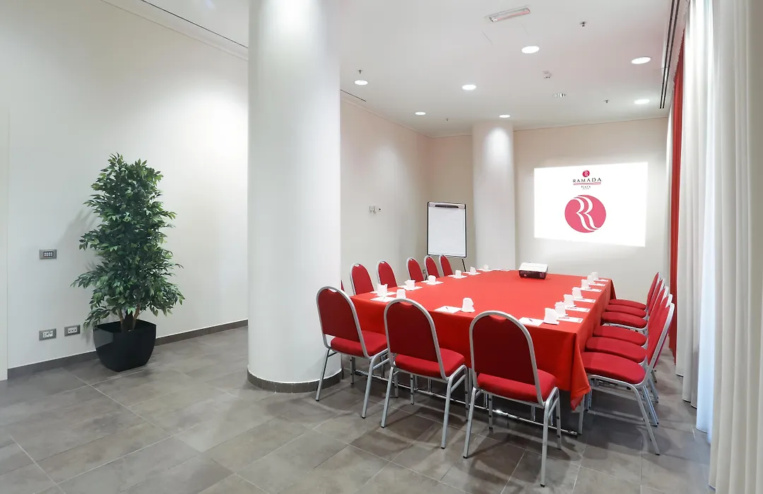 Ramada Plaza By Wyndham Milano-1