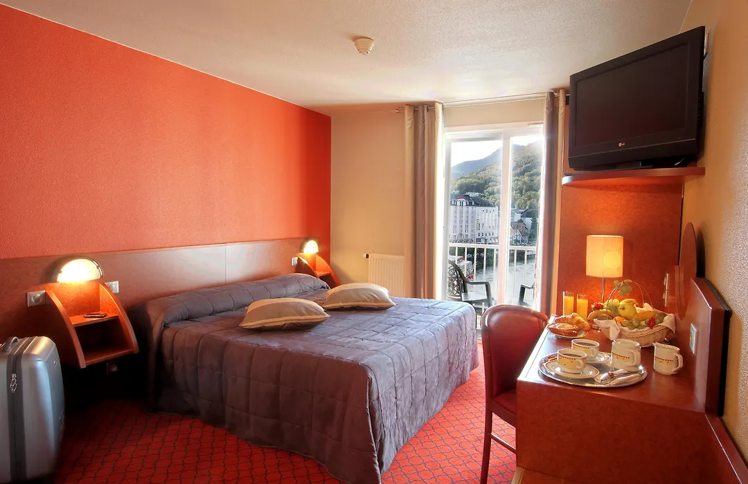 Hôtel La Solitude-1
