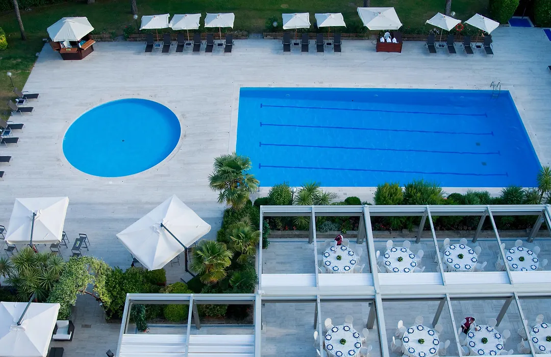 Holiday Inn Rome - Eur Parco Dei Medici By Ihg-1