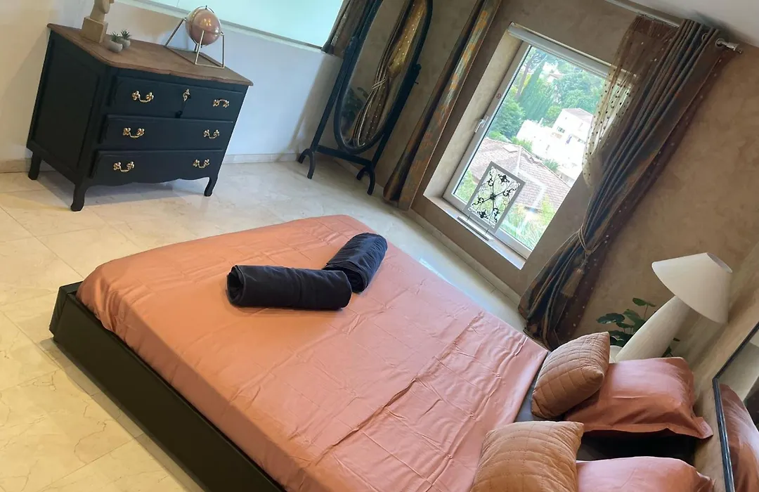 Villa St Jean SUITE Romantique-1
