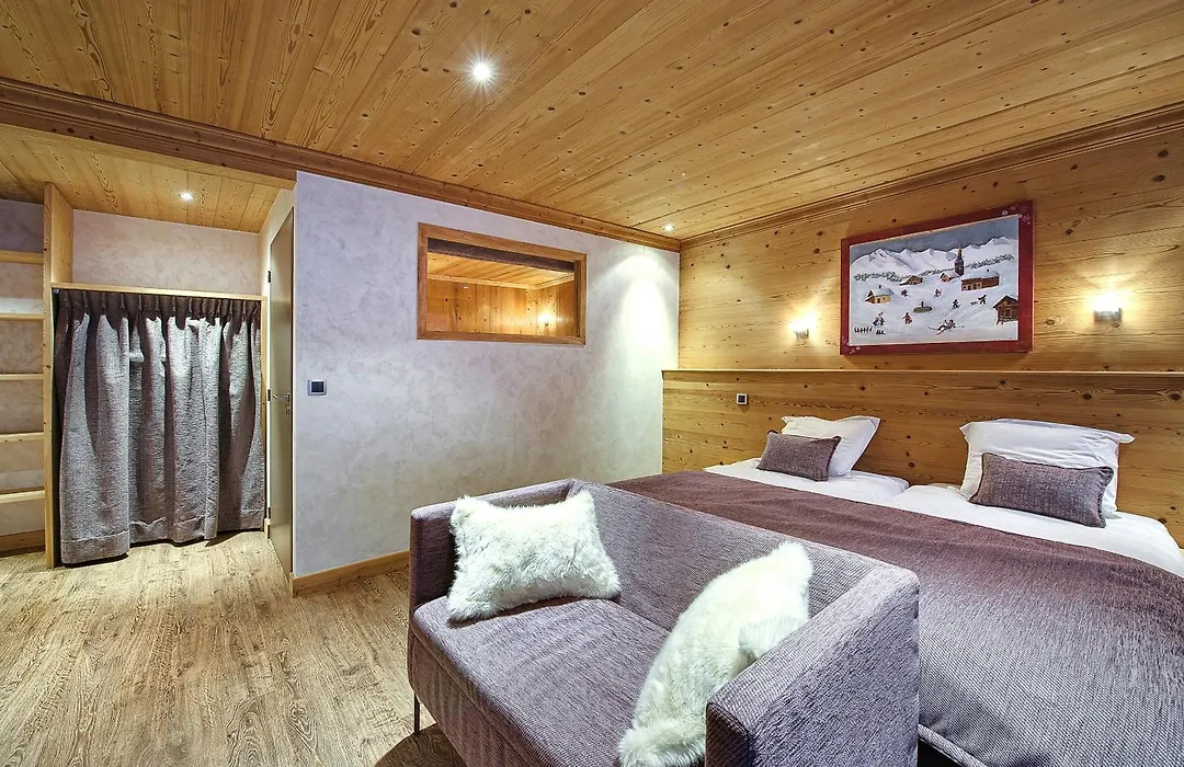 Hôtel-Chalet Les Ecureuils Restaurant, Spa, Sauna, Garage-1