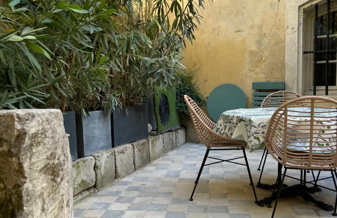 18 Nostra - une maison de charme dans le centre historique-1