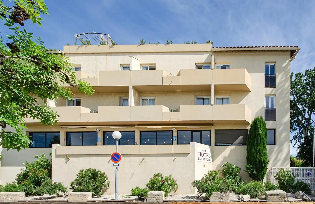 Hotel Les Nevons-1