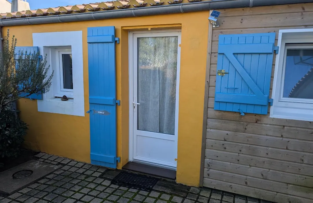 Les Yeux Bleus Bed&Breakfast-1