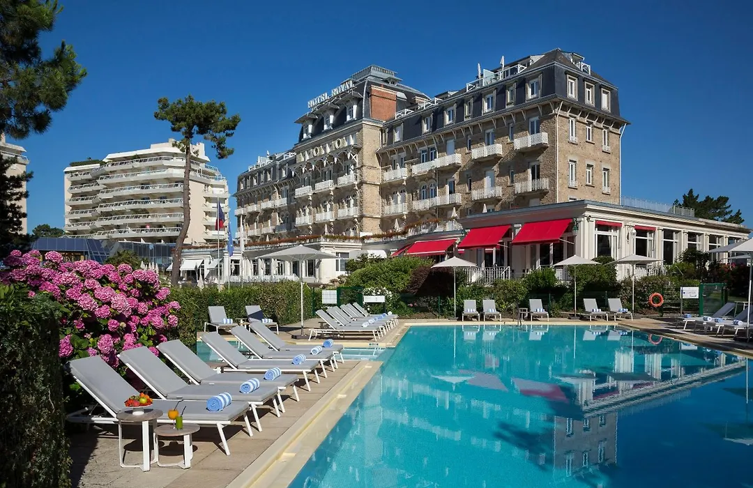 Hôtel Barrière Le Royal La Baule-1