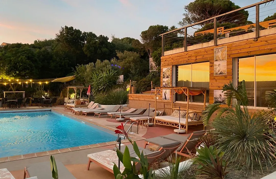 heliOtel hôtel naturiste-1