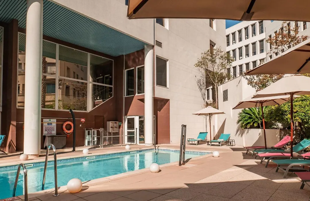 Holiday Inn Toulon City Centre By Ihg-1