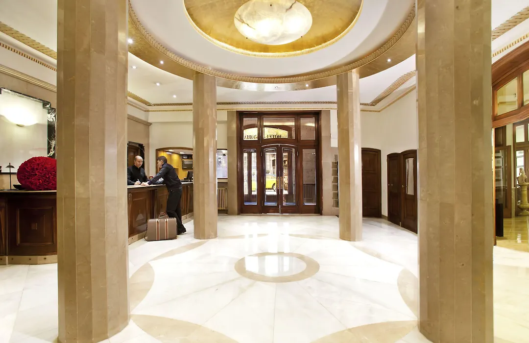Hotel Astoria-1