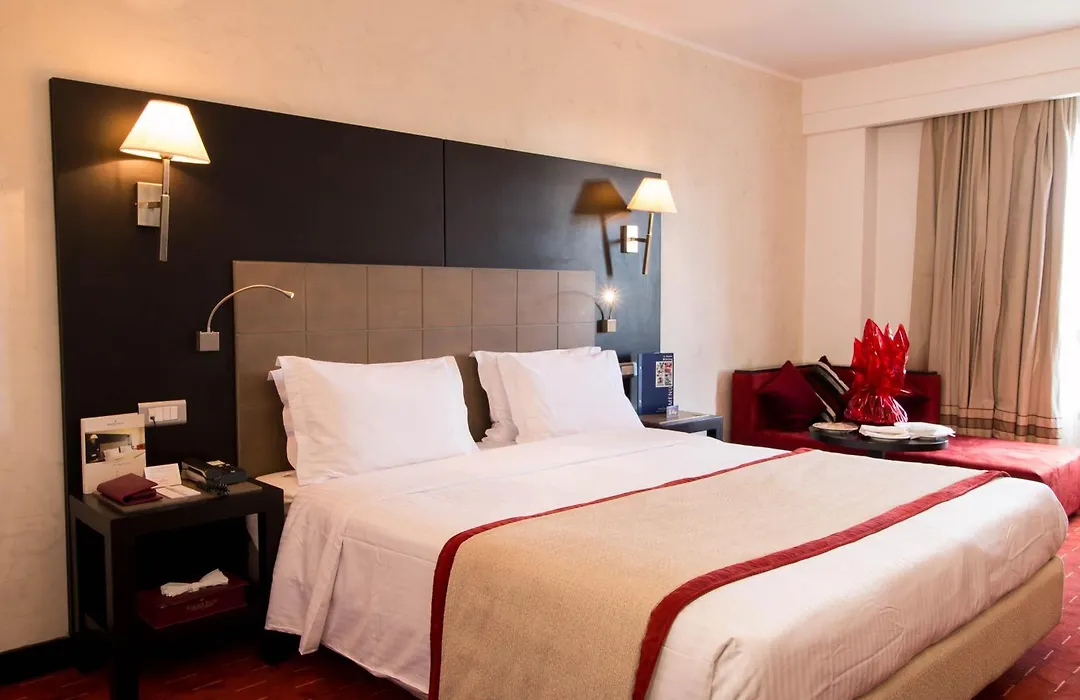 Golden Tulip El Mechtel-1