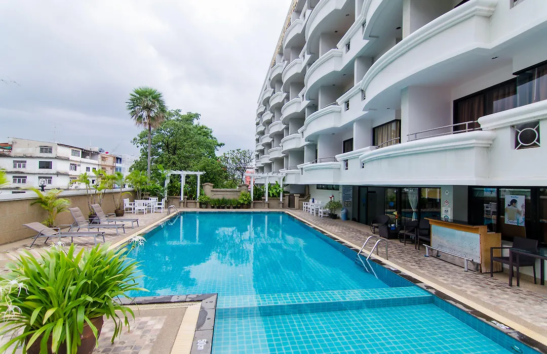 Forum Park Hotel-1