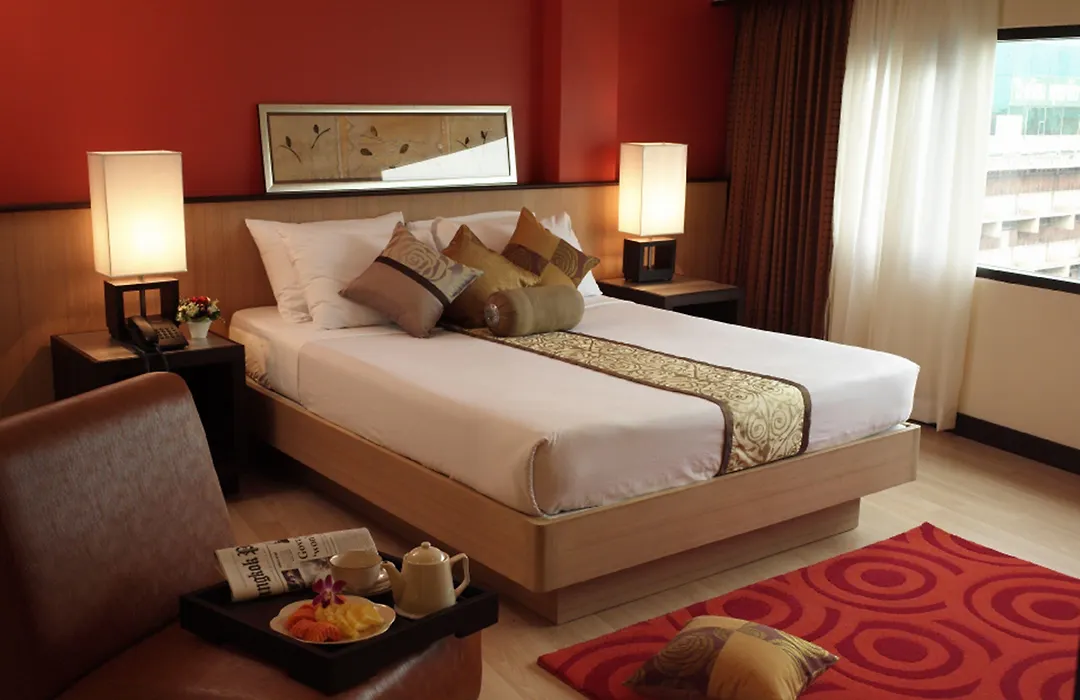 Rose Hotel-1