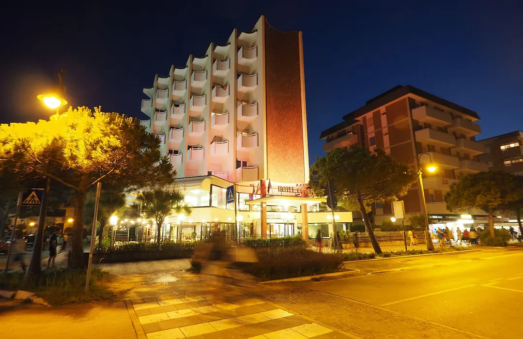 Hotel Colorado Cesenatico-1