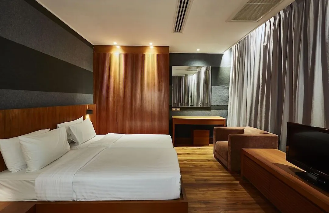 Luxx Langsuan Hotel - Sha Plus-1