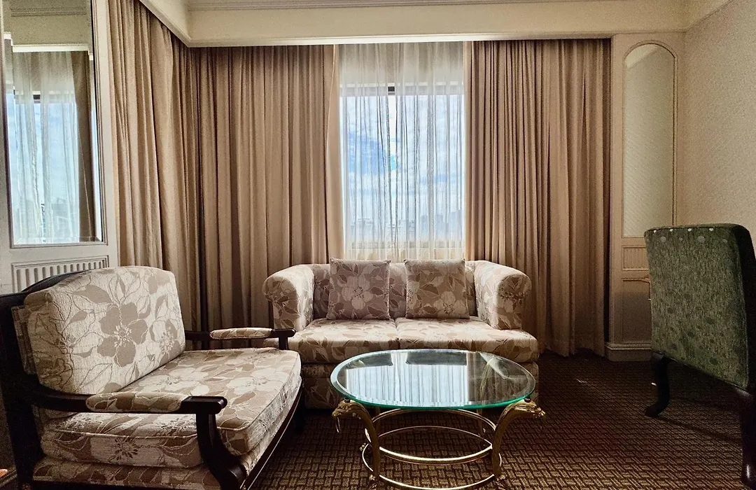 Royal Benja Hotel - Big Rooms, Family Friendly-1