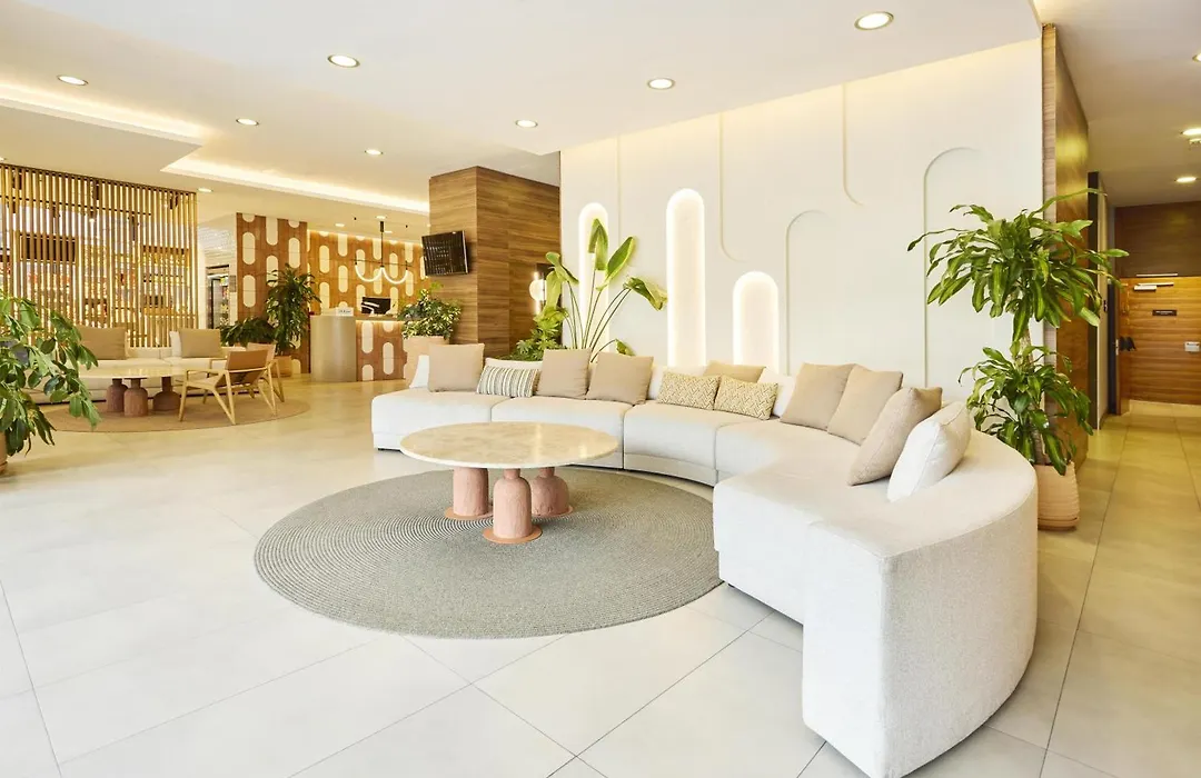 Hilton Garden Inn Sevilla-1